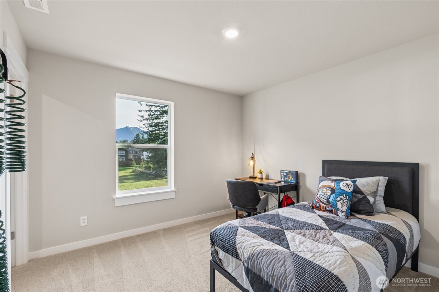 534 SE 11th Place #13, North Bend, WA 98045