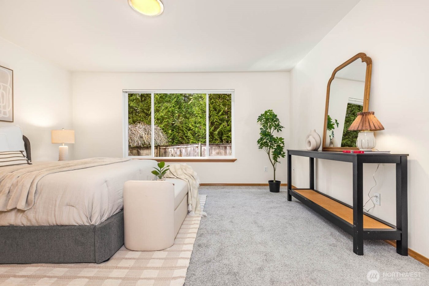 923 Sarah Ct NW , Olympia, WA 98502