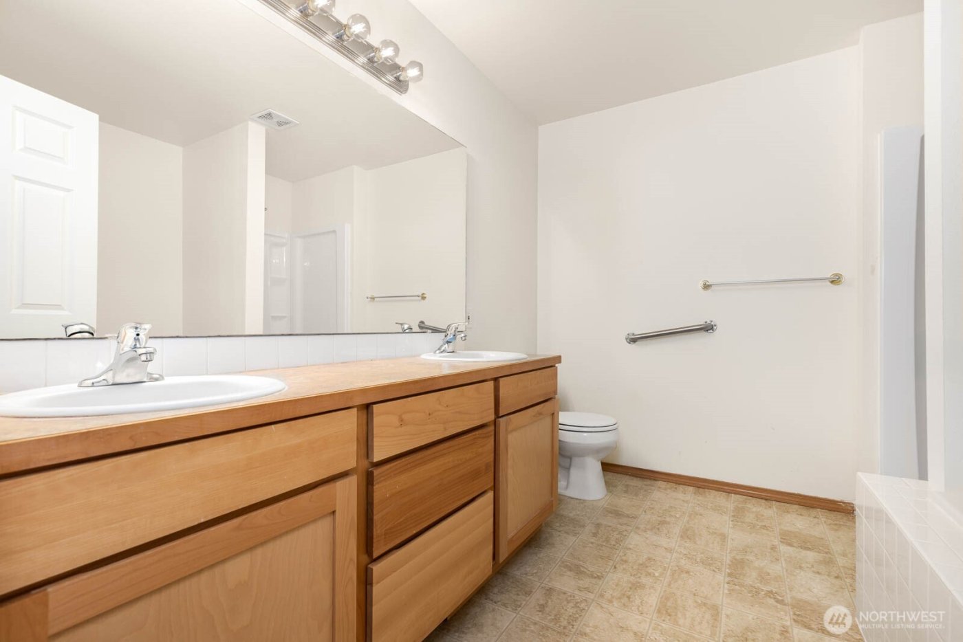 923 Sarah Ct NW , Olympia, WA 98502