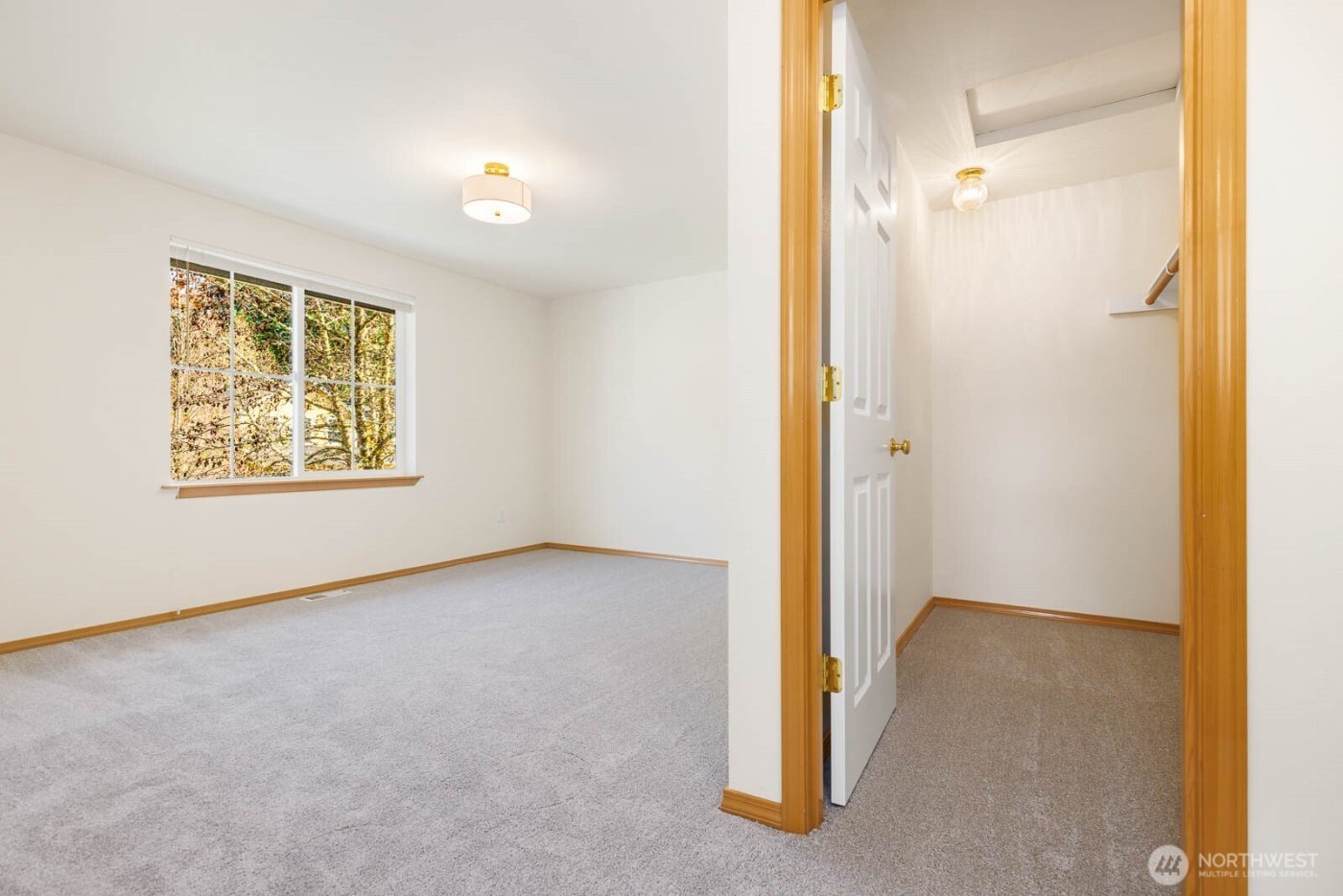 923 Sarah Ct NW , Olympia, WA 98502