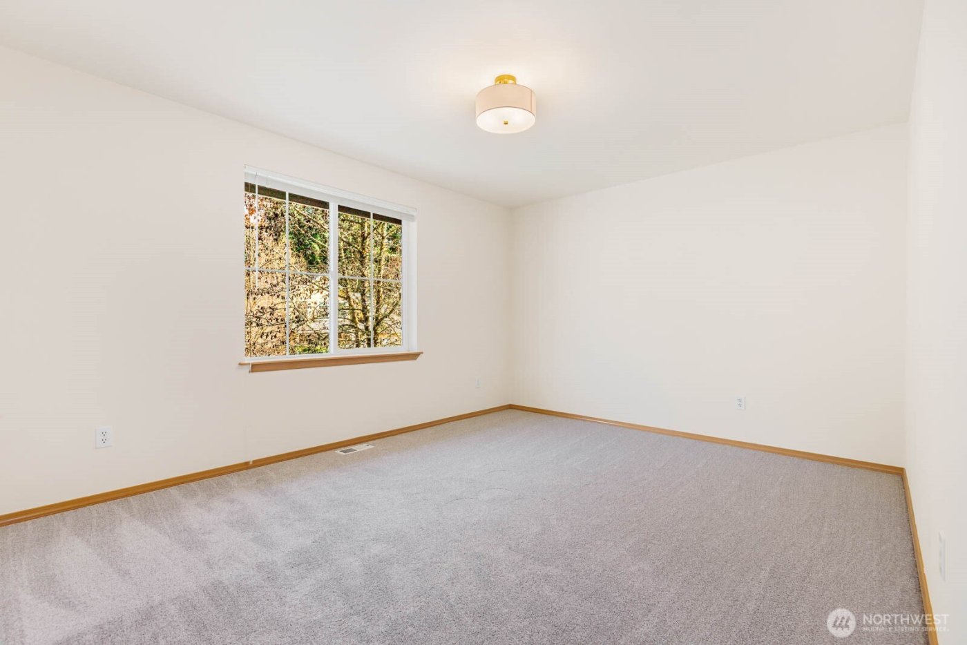 923 Sarah Ct NW , Olympia, WA 98502