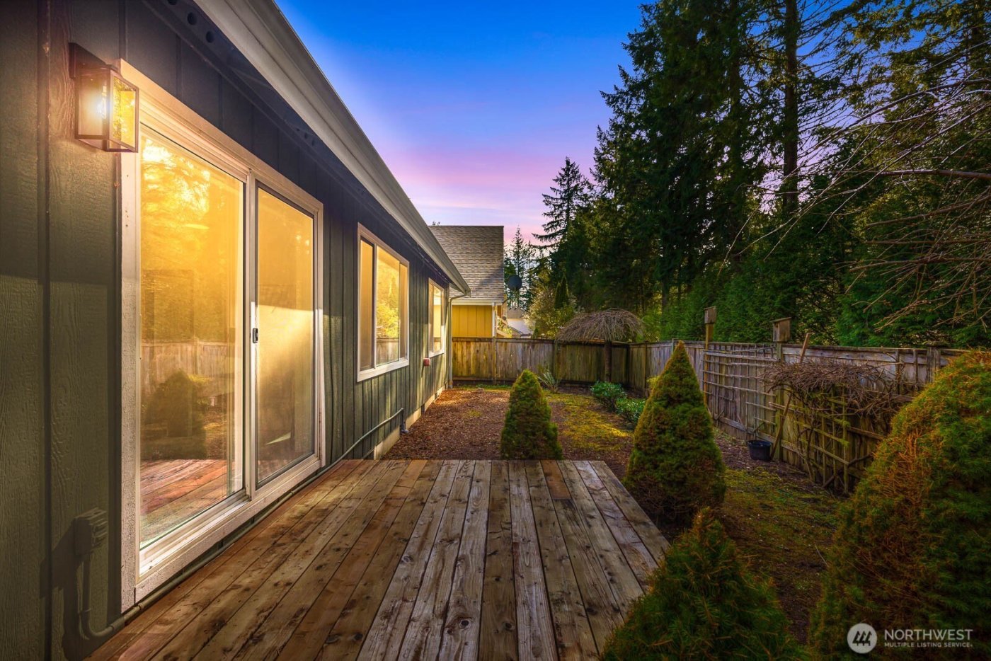 923 Sarah Ct NW , Olympia, WA 98502