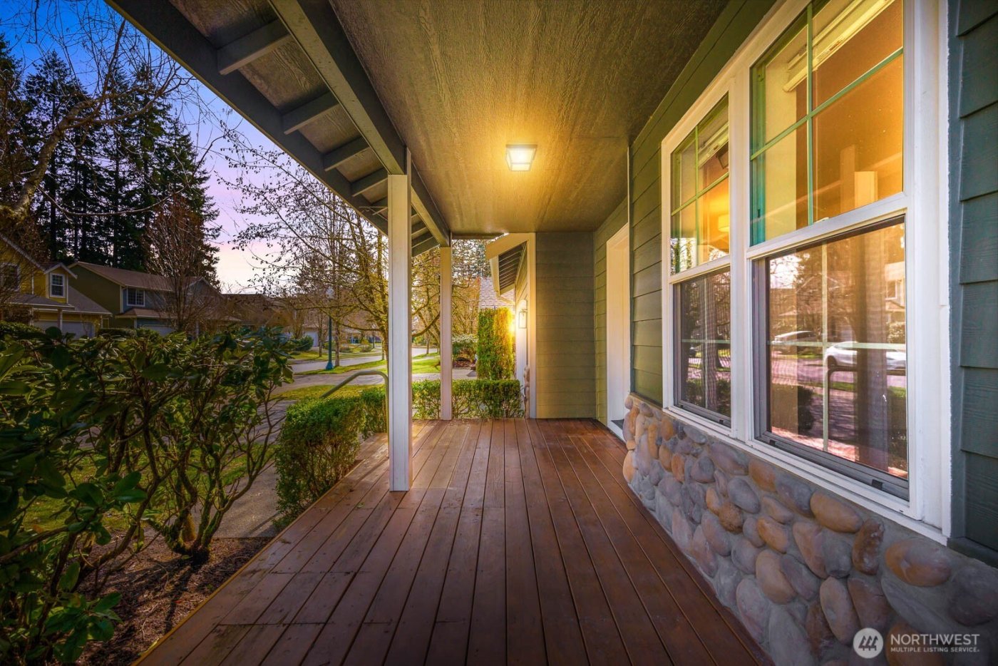 923 Sarah Ct NW , Olympia, WA 98502