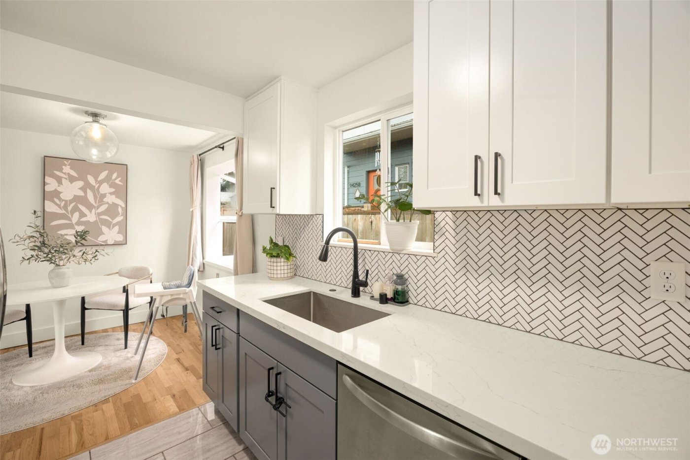 9427 8th Avenue SW #1, Seattle, WA 98106