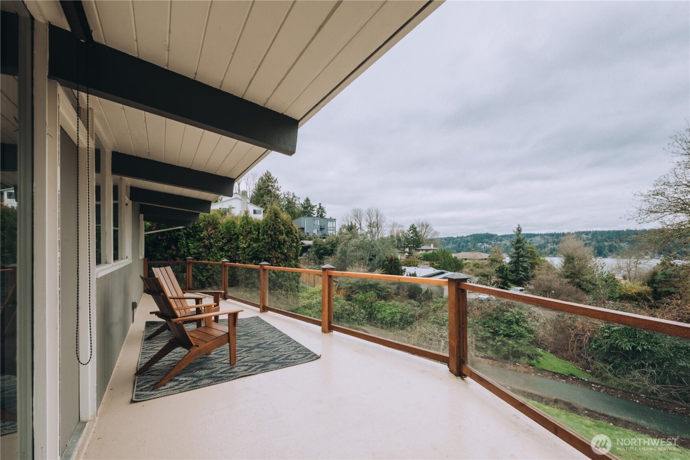 11323 Durland Place NE, Seattle, WA 98125