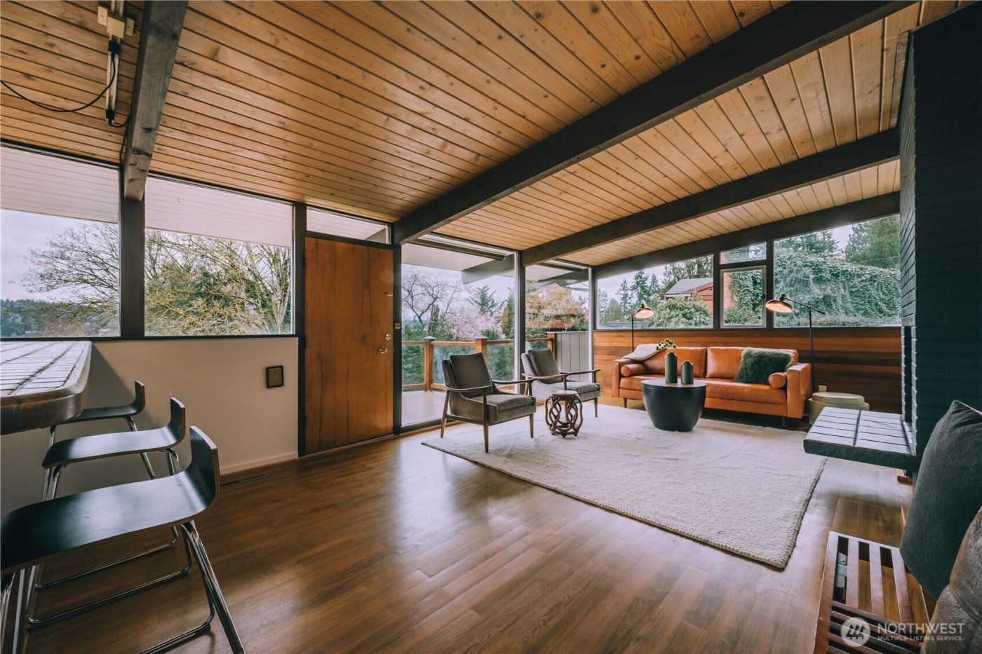 11323 Durland Place NE, Seattle, WA 98125