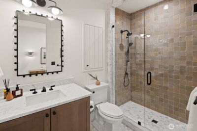 8221 22nd Avenue NE, Seattle, WA 98115 - Photo 16