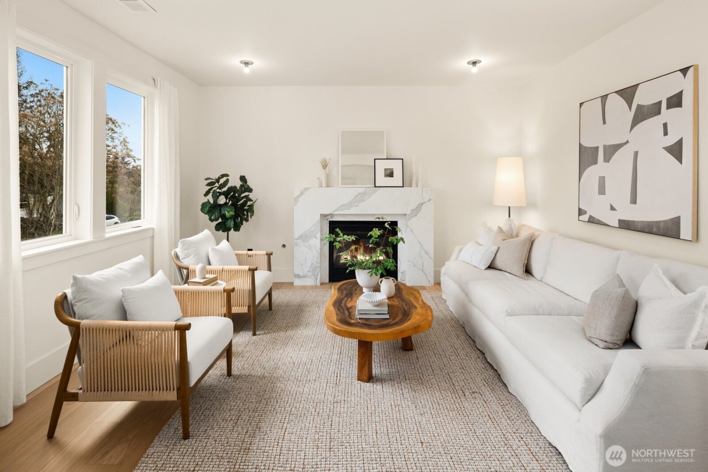 8221 22nd Avenue NE, Seattle, WA 98115