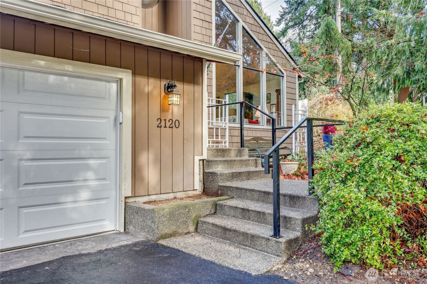 2120 NE Edwin Court , Poulsbo, WA 98370