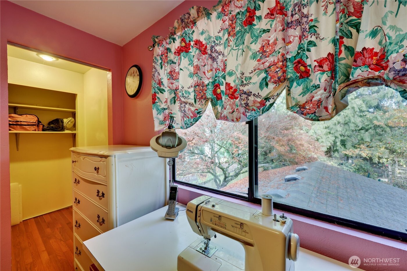 2120 NE Edwin Court , Poulsbo, WA 98370