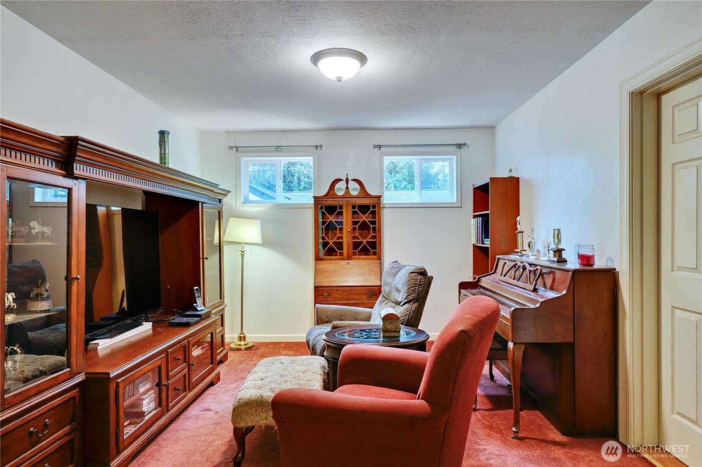 2120 NE Edwin Court , Poulsbo, WA 98370