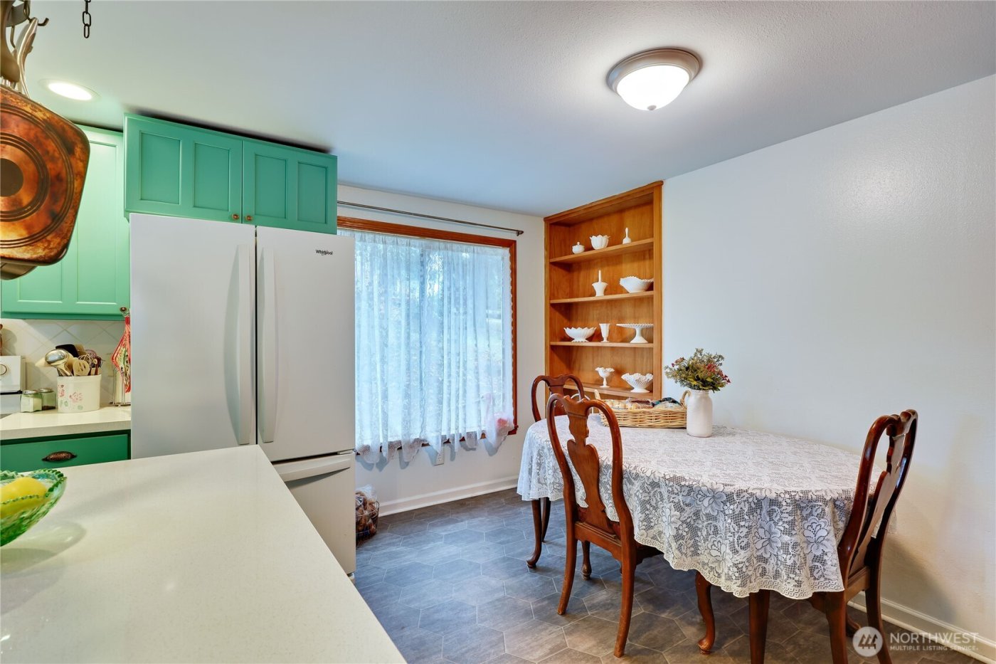 2120 NE Edwin Court , Poulsbo, WA 98370