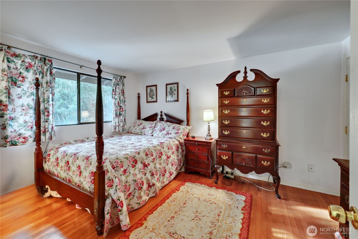 2120 NE Edwin Court , Poulsbo, WA 98370