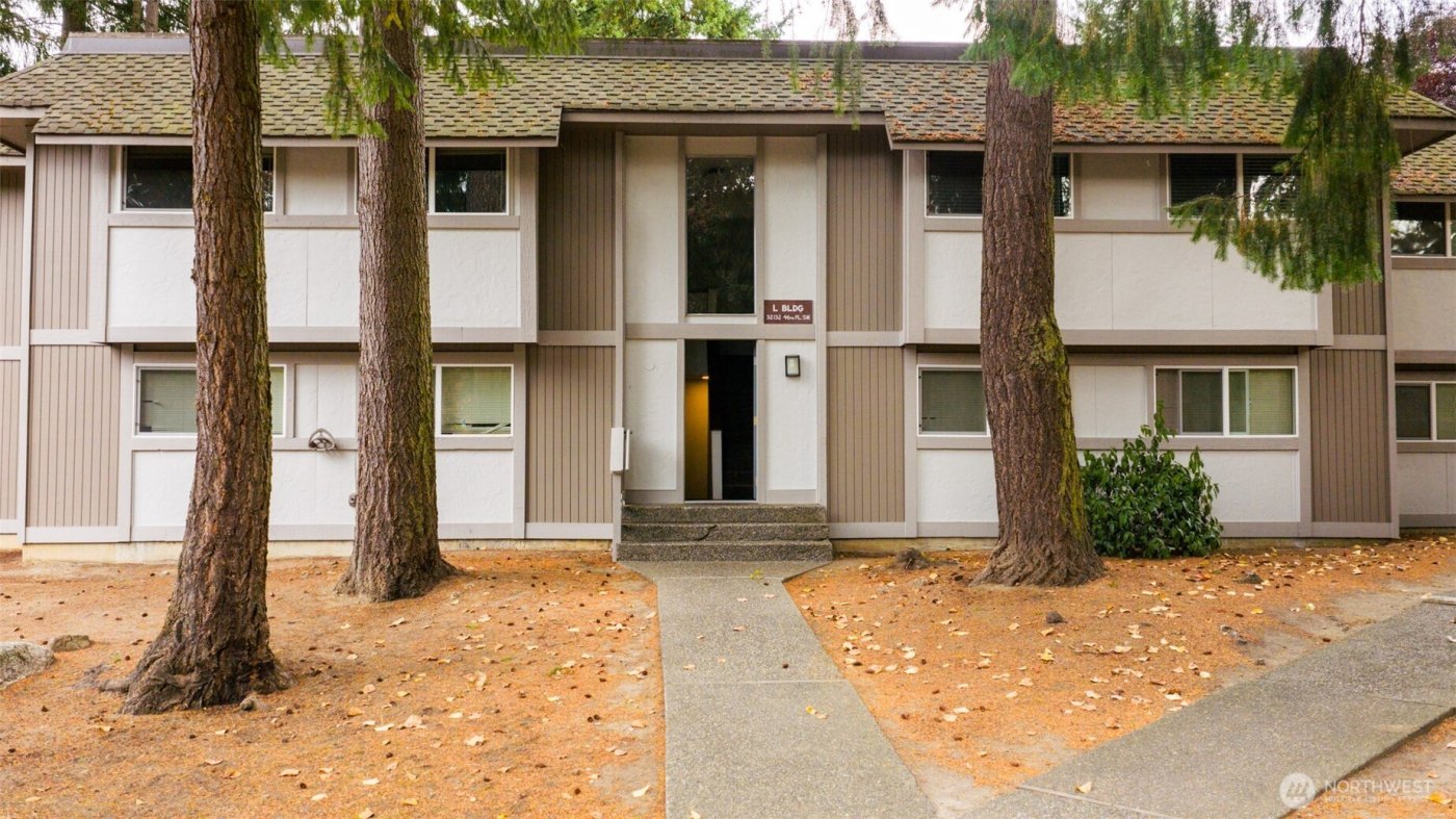 4601 SW 320th Street #L6, Federal Way, WA 98023
