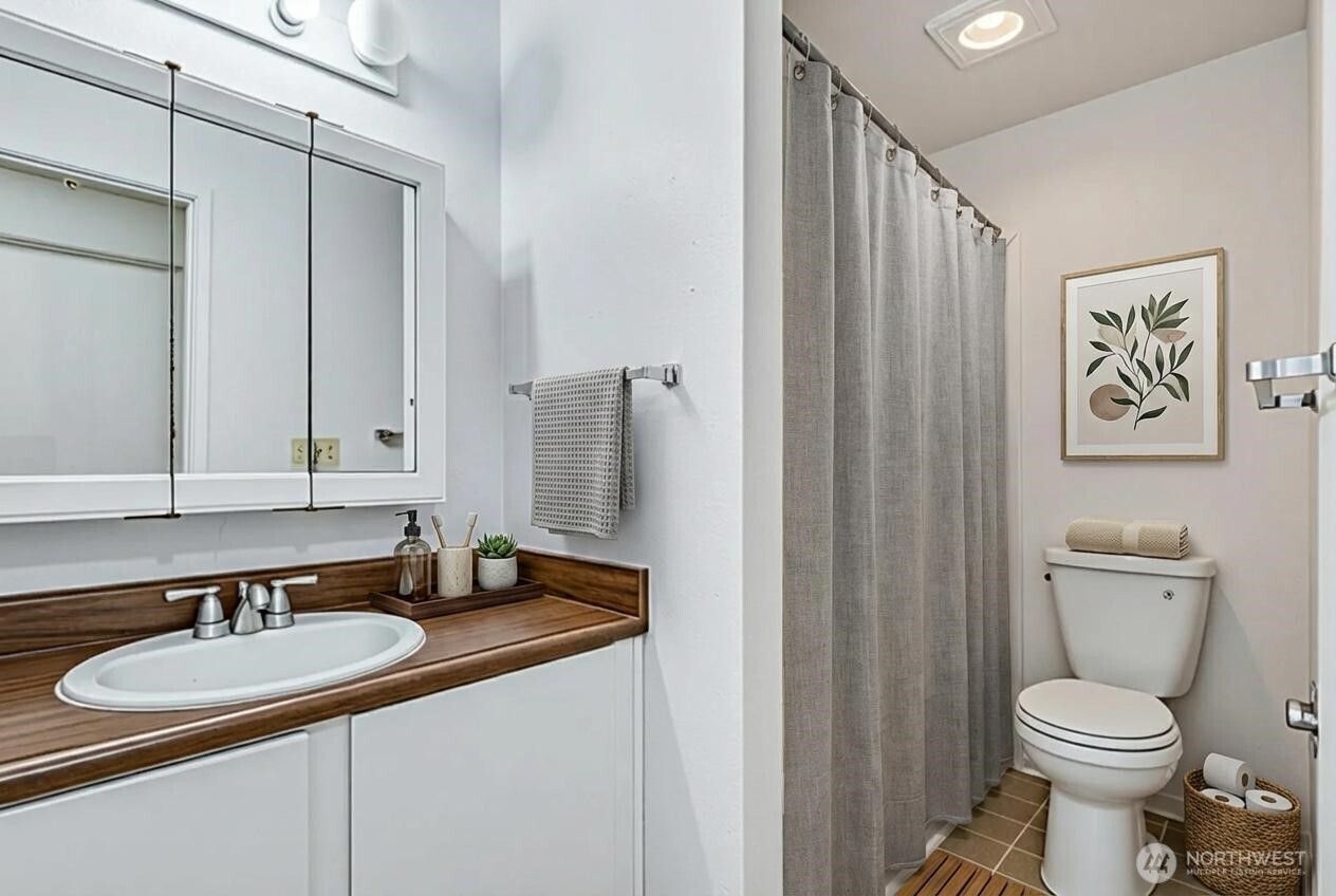 4601 SW 320th Street #L6, Federal Way, WA 98023