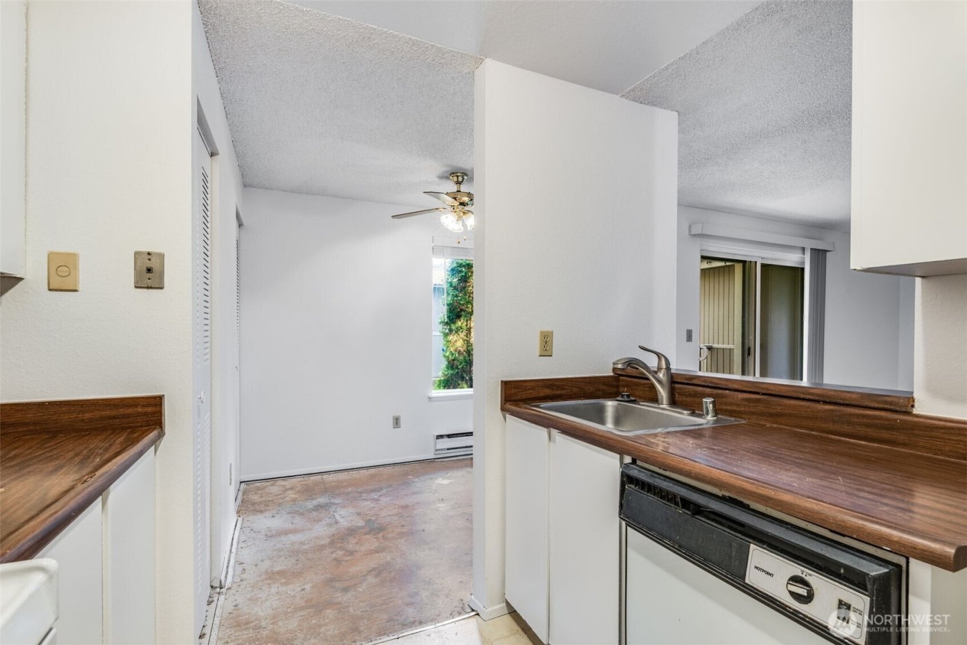 4601 SW 320th Street #L6, Federal Way, WA 98023