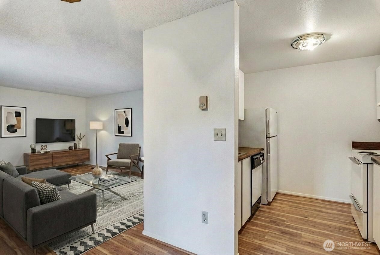 4601 SW 320th Street #L6, Federal Way, WA 98023