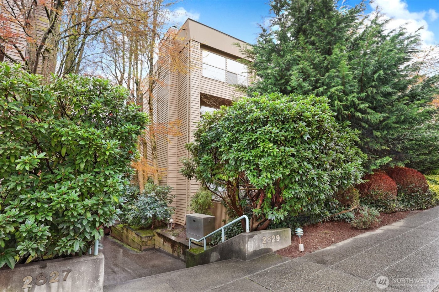 2829 Franklin Avenue E #N2, Seattle, WA 98102