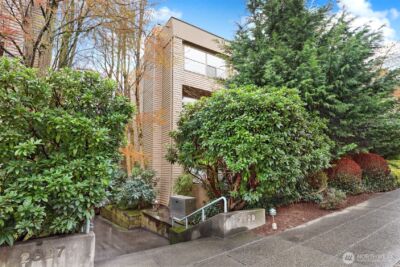 2829 Franklin Avenue E #N2, Seattle, WA 98102 - Photo 21
