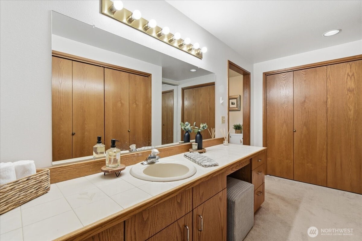 3300 NE 164th Street #D2, Ridgefield, WA 98642