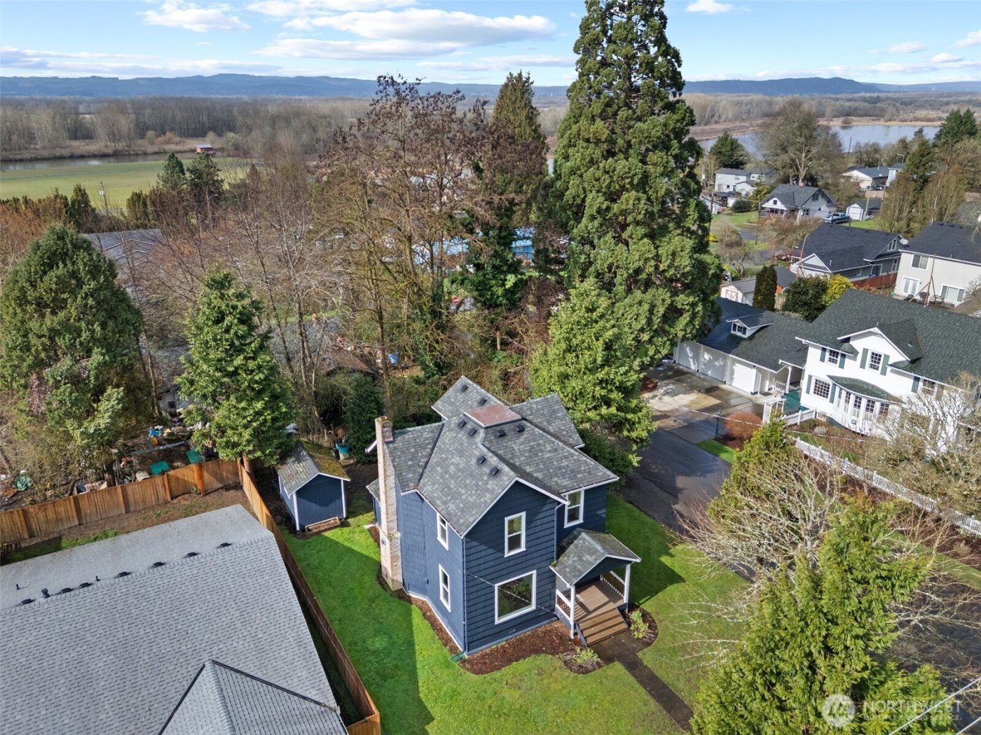 713 N Main Avenue , Ridgefield, WA 98642