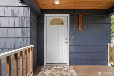 713 N Main Avenue , Ridgefield, WA 98642 - Photo 5