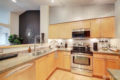2009 196th Street SE #C-303, Bothell, WA 98012 - Photo 10