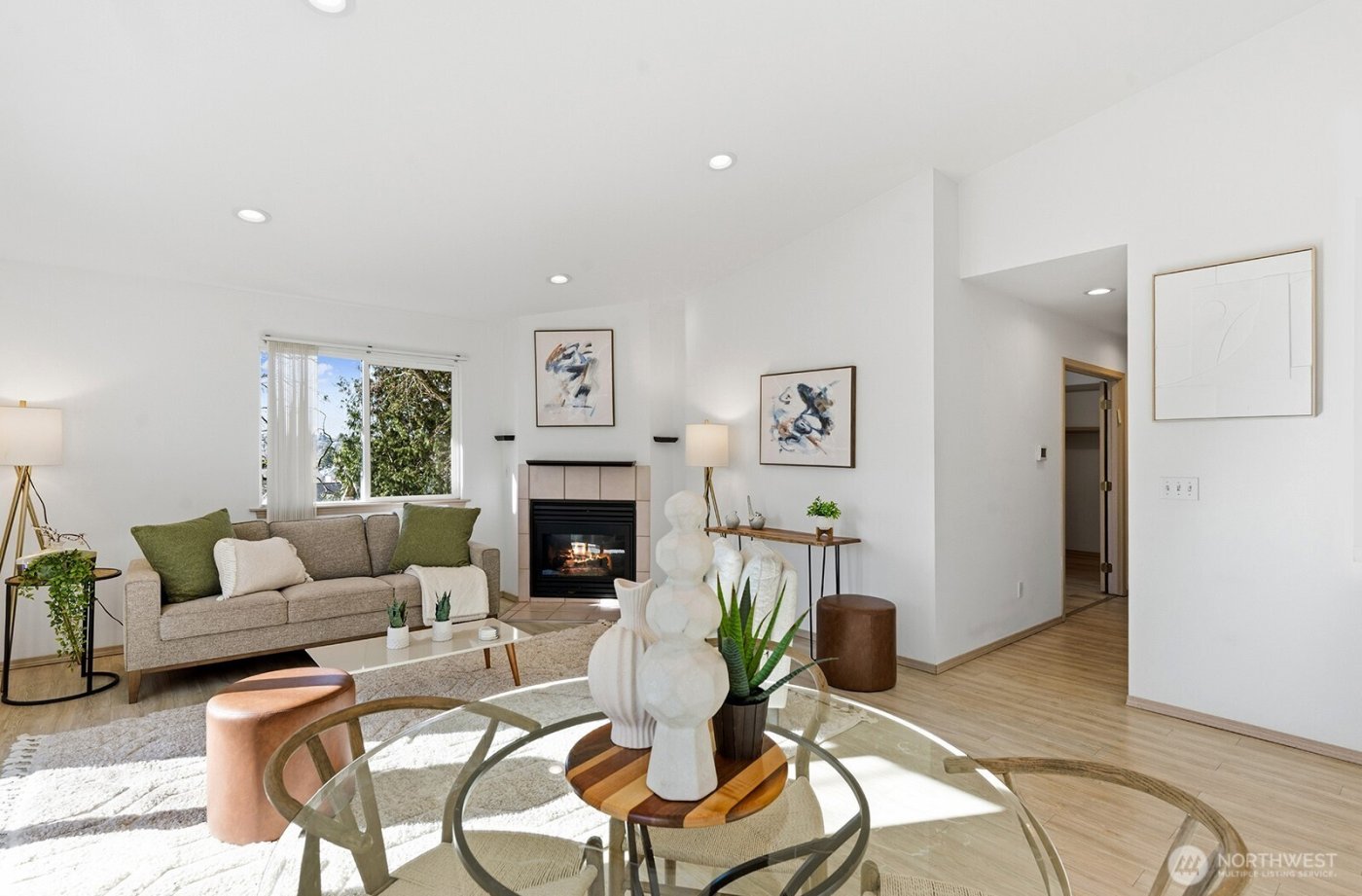 4846 B S Morgan Street , Seattle, WA 98118