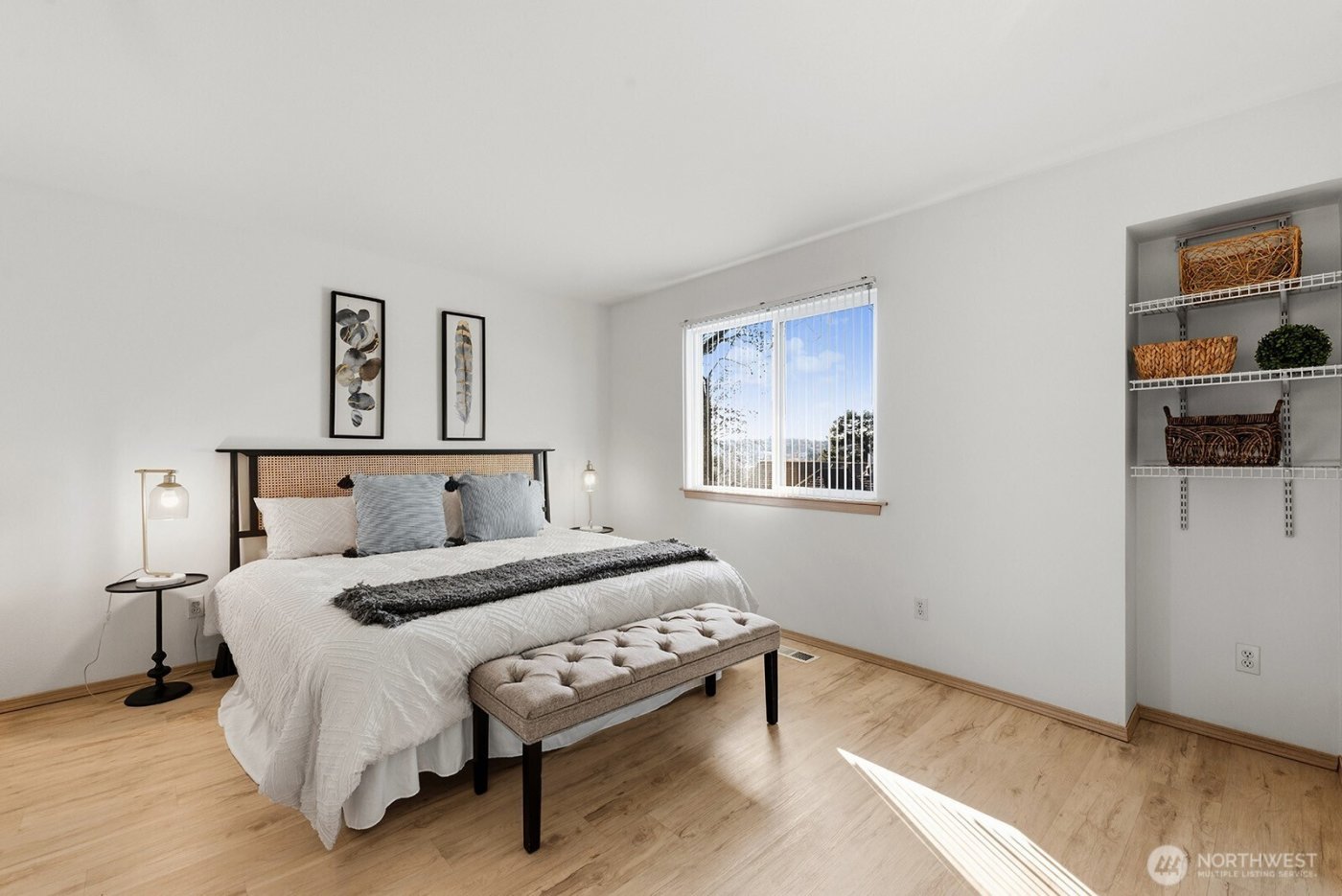 4846 B S Morgan Street , Seattle, WA 98118