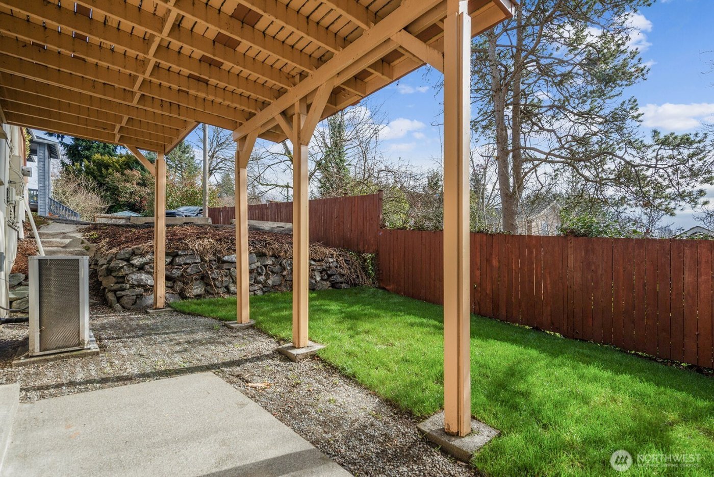 4846 B S Morgan Street , Seattle, WA 98118