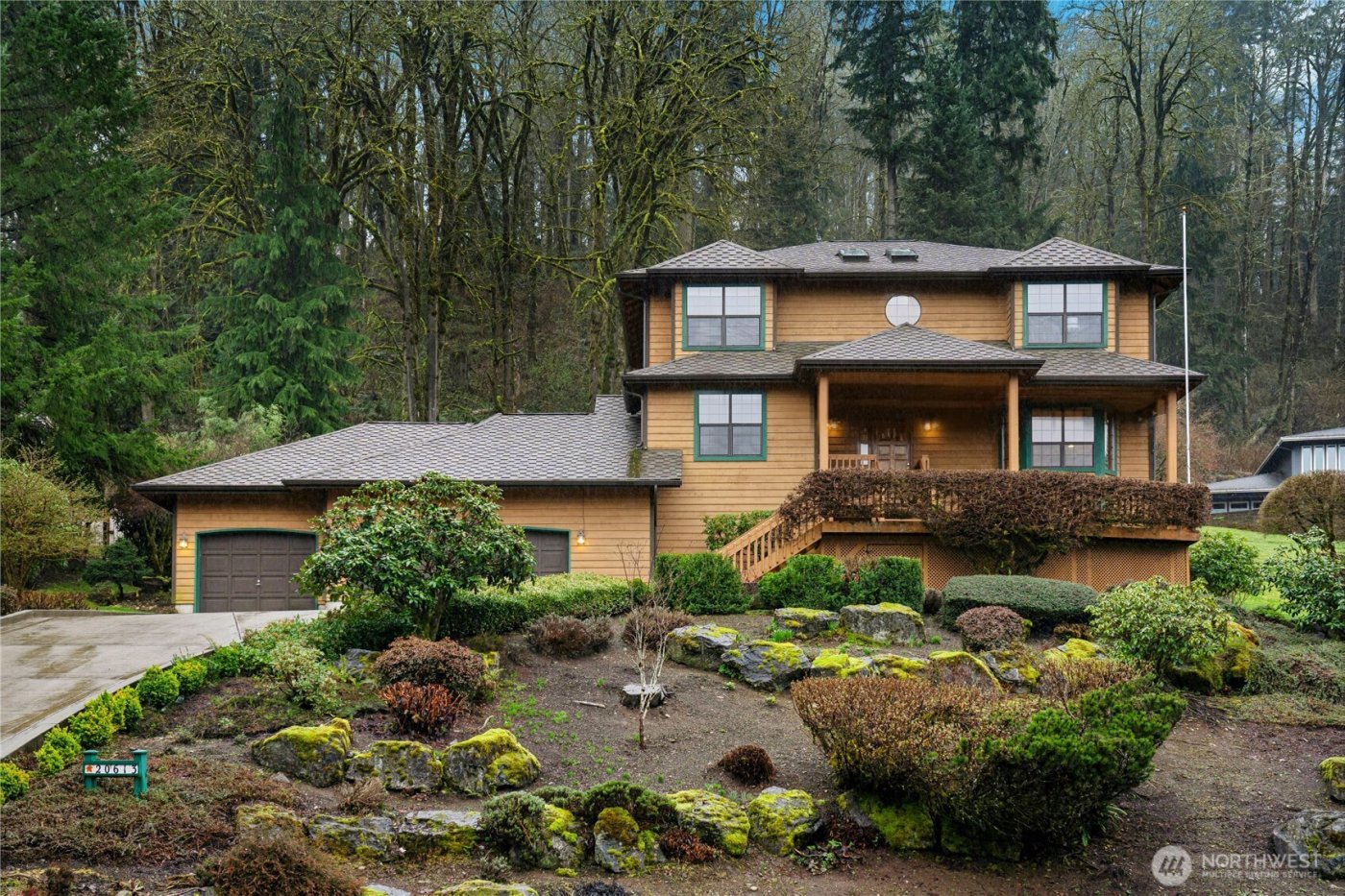20613 SE 136th Street , Issaquah, WA 98027