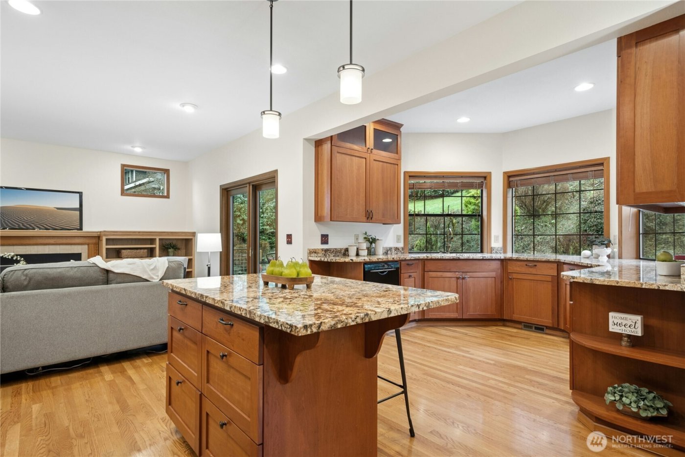 20613 SE 136th Street , Issaquah, WA 98027