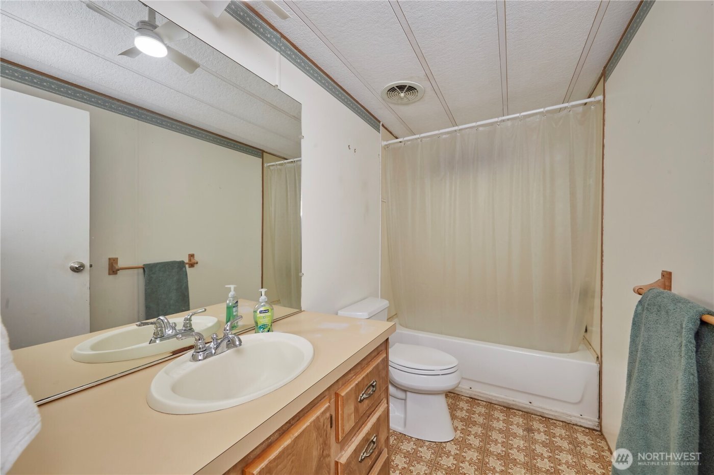 14220 Harpoon Place SE, Olalla, WA 98359