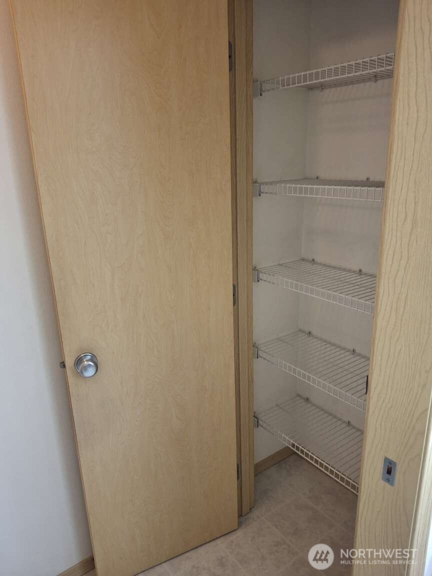 4538 NE 20th Way , Olympia, WA 98516