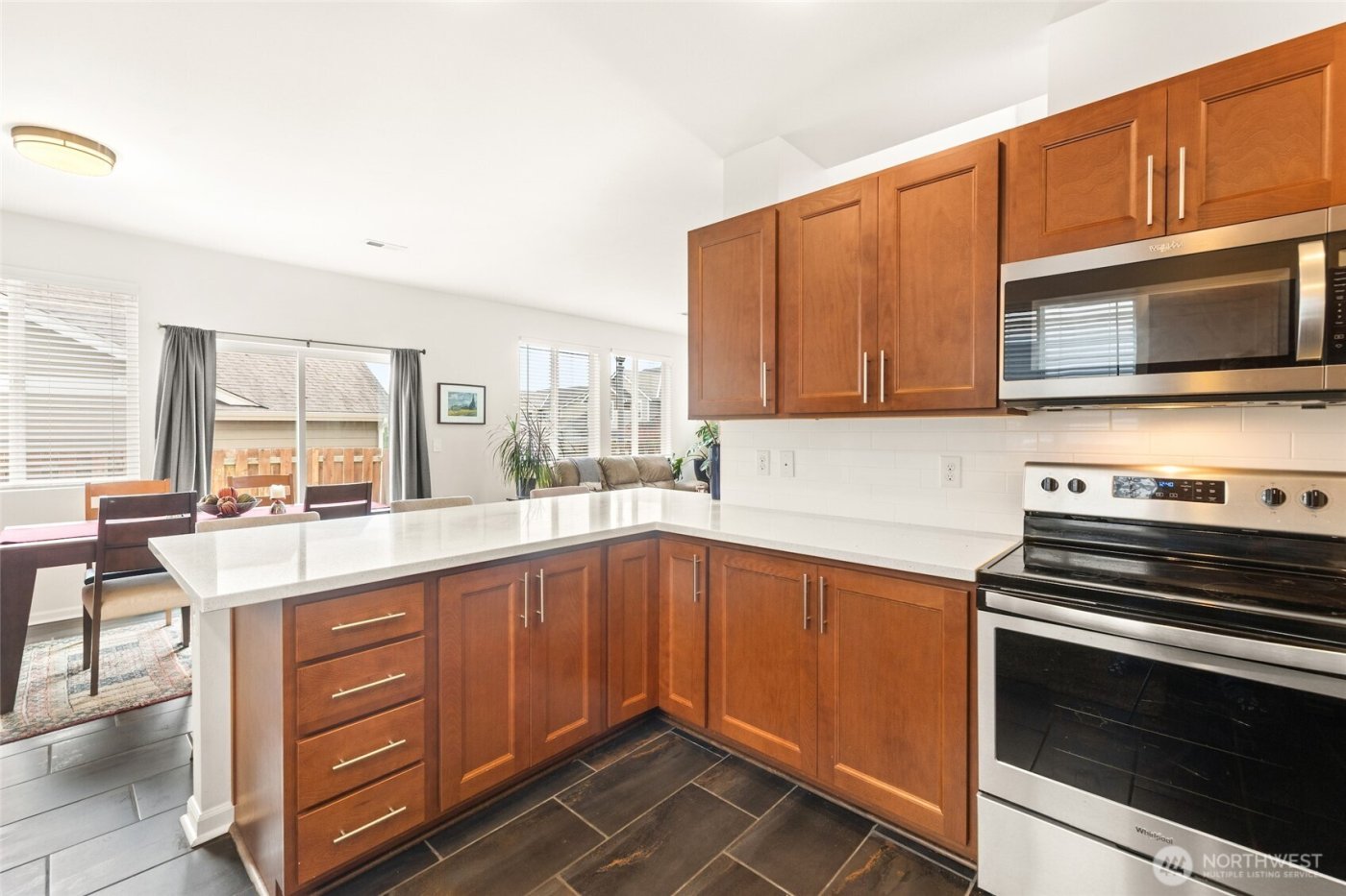 27366 215th Place SE, Maple Valley, WA 98038