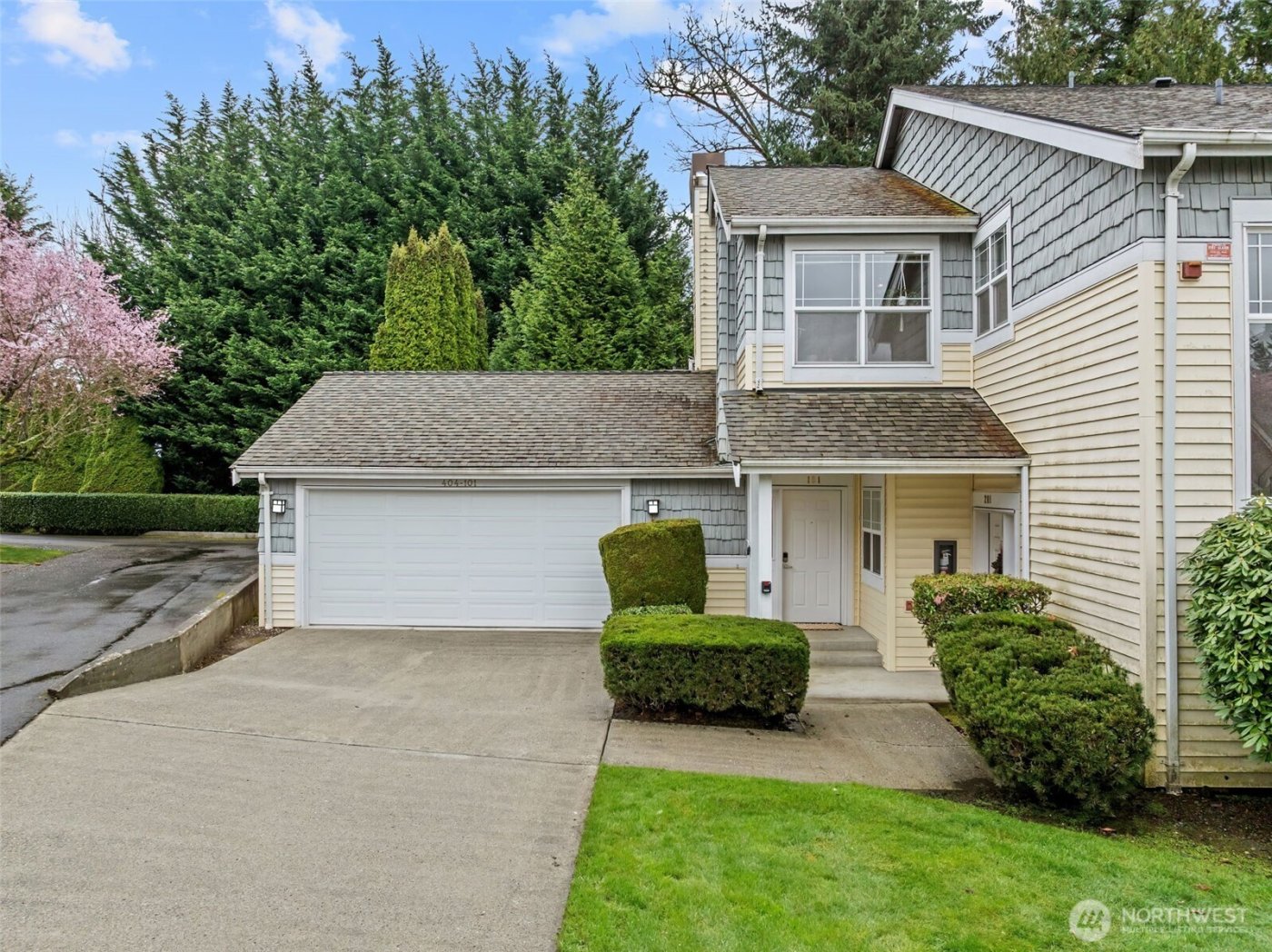 404 228th Street SW #E101, Bothell, WA 98021