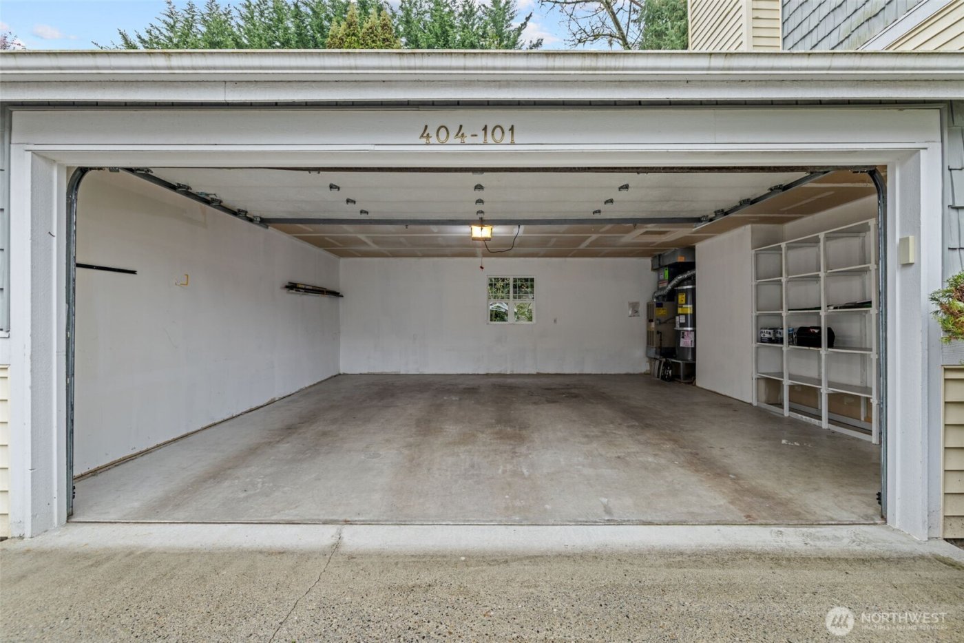 404 228th Street SW #E101, Bothell, WA 98021