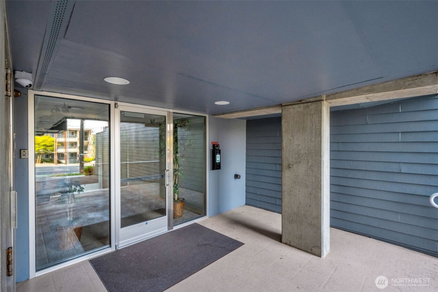 3112 SW Avalon Way #302, Seattle, WA 98126