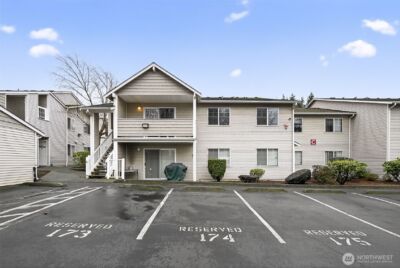 1001 W Casino Road #C201, Everett, WA 98204