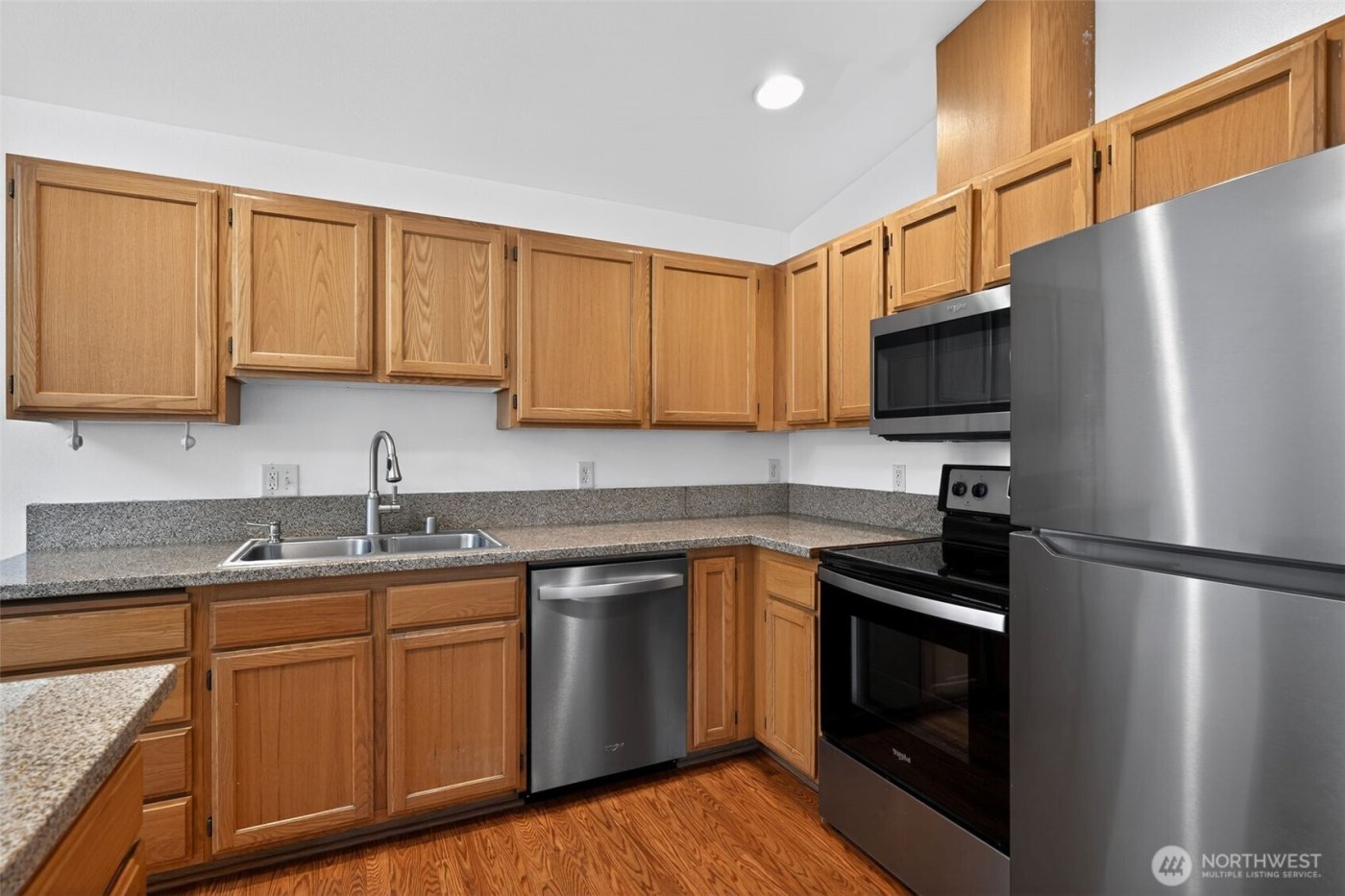 1001 W Casino Road #C201, Everett, WA 98204