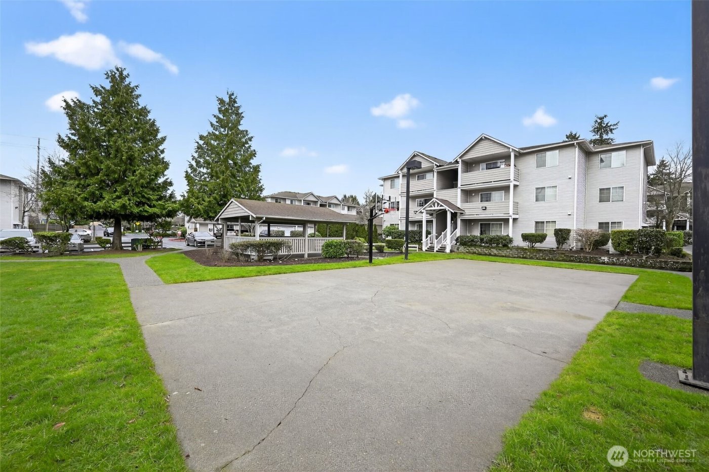 1001 W Casino Road #C201, Everett, WA 98204