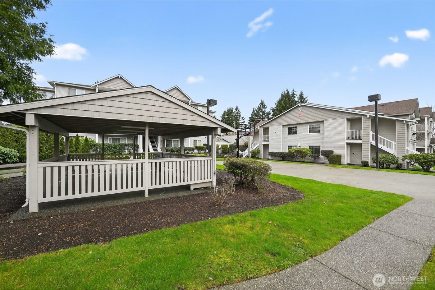 1001 W Casino Road #C201, Everett, WA 98204