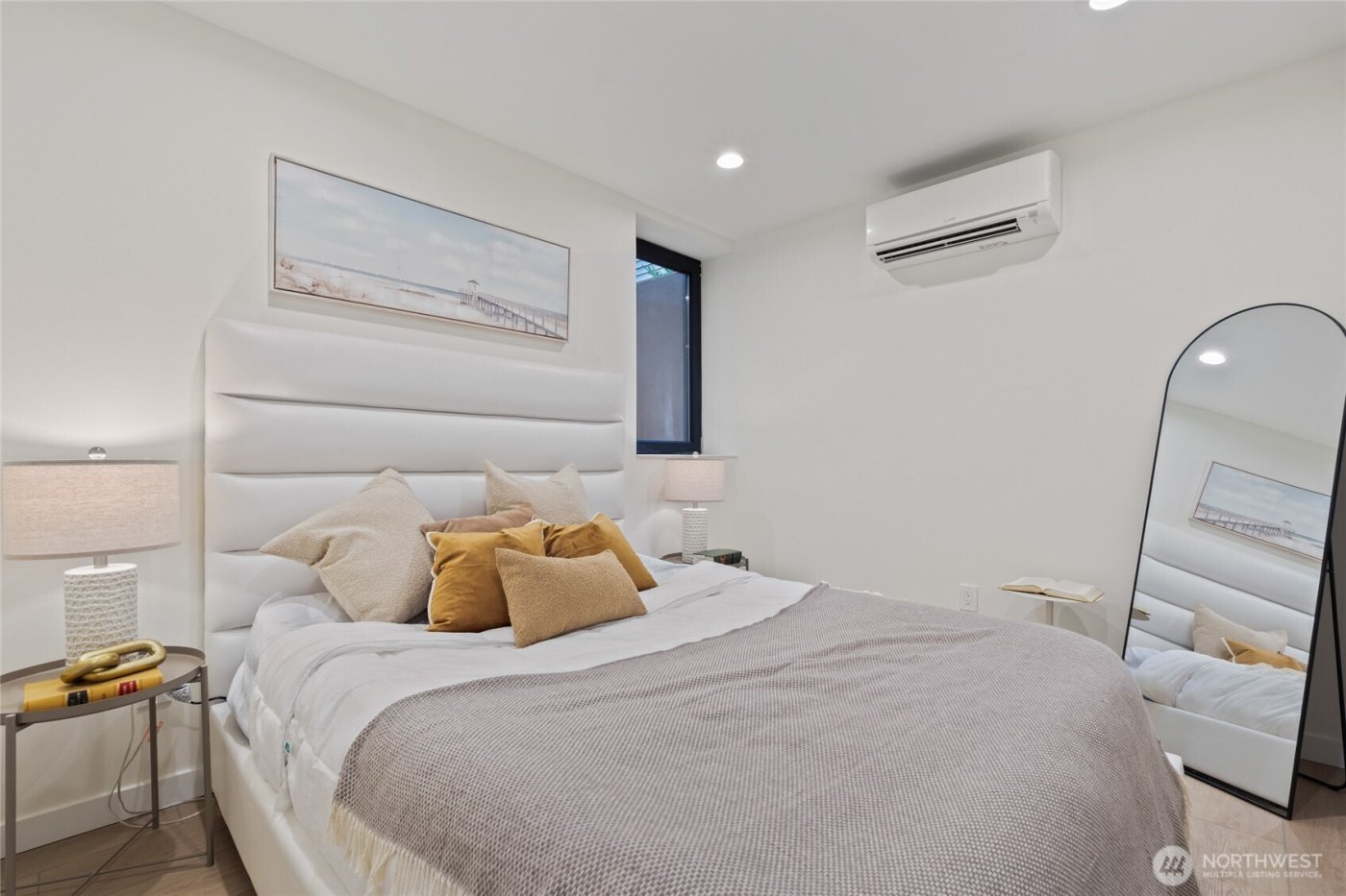 11229 Greenwood Avenue N #B, Seattle, WA 98133