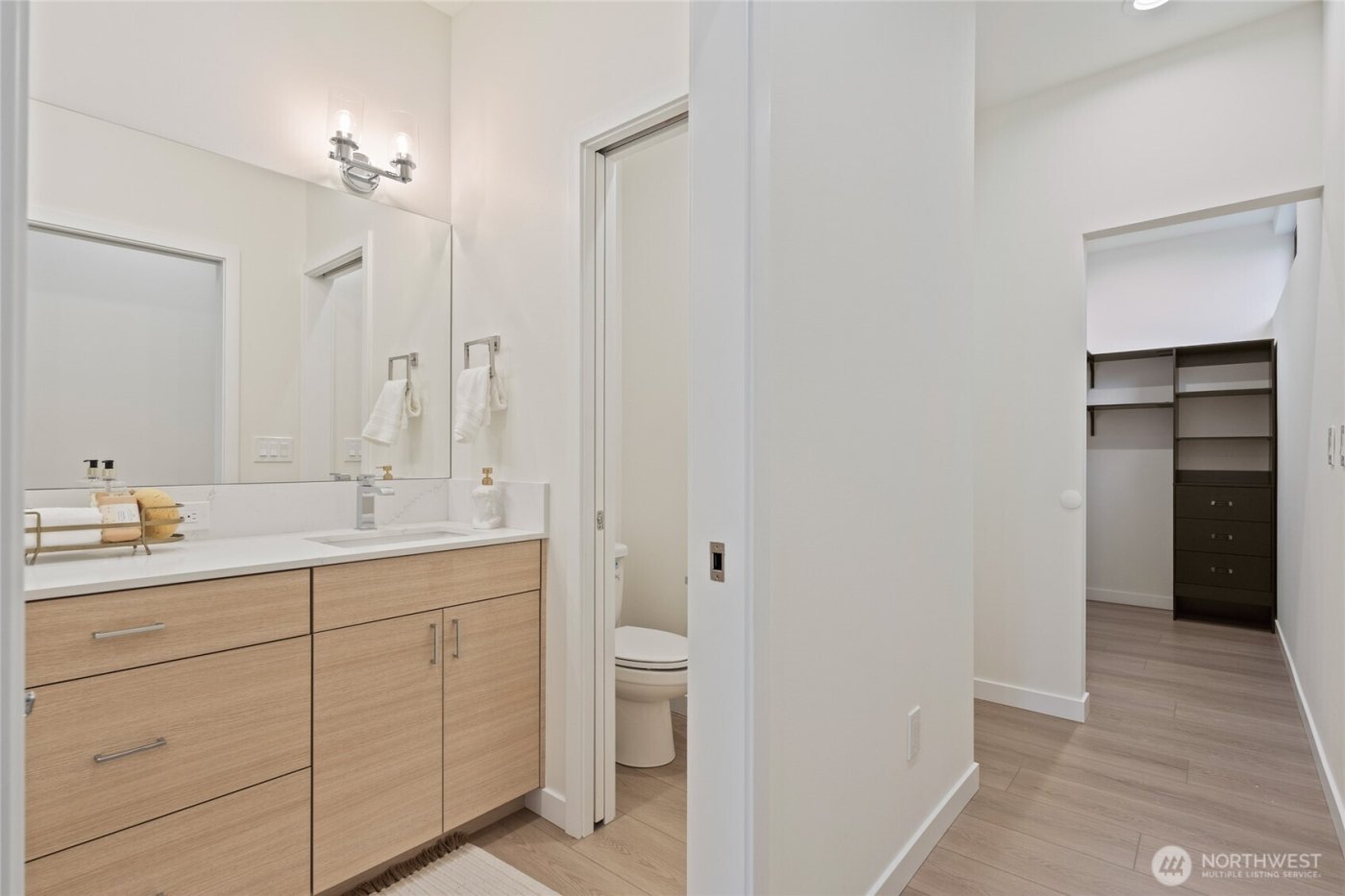 11229 Greenwood Avenue N #B, Seattle, WA 98133