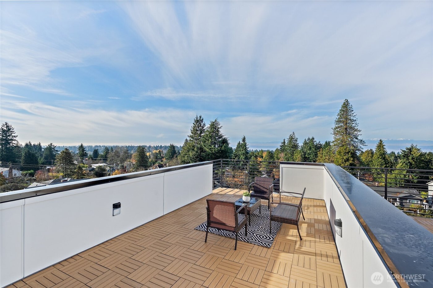 11229 Greenwood Avenue N #B, Seattle, WA 98133