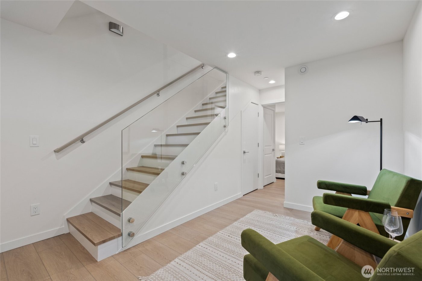 11229 Greenwood Avenue N #B, Seattle, WA 98133