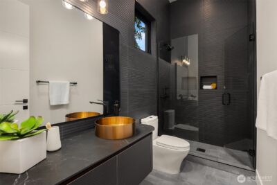10656 Woodhaven Lane , Bellevue, WA 98004 - Photo 17