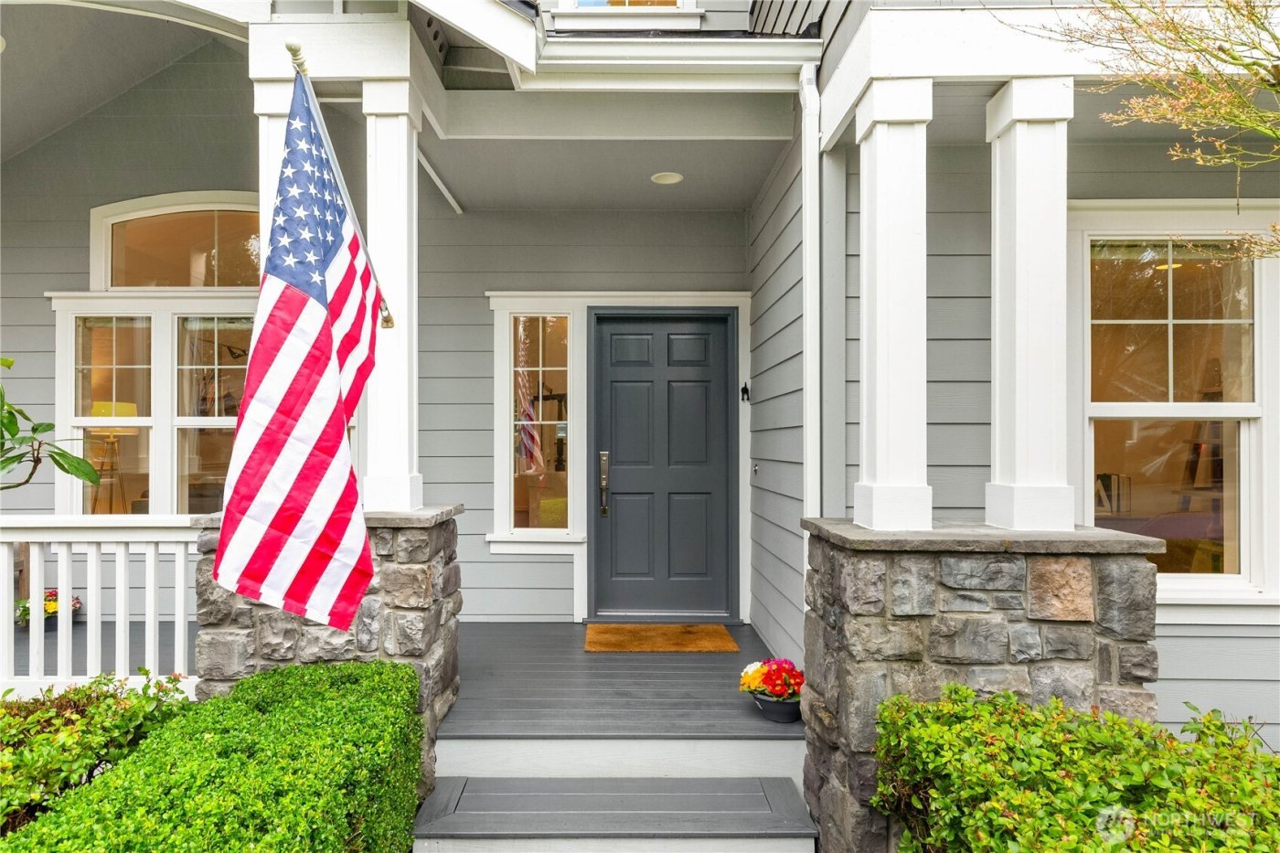 8841 SE 37th Street , Mercer Island, WA 98040