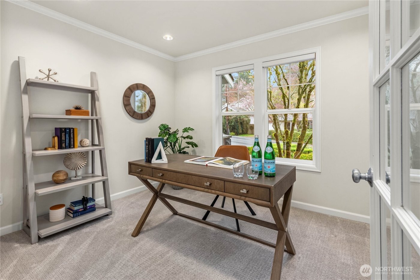 8841 SE 37th Street , Mercer Island, WA 98040