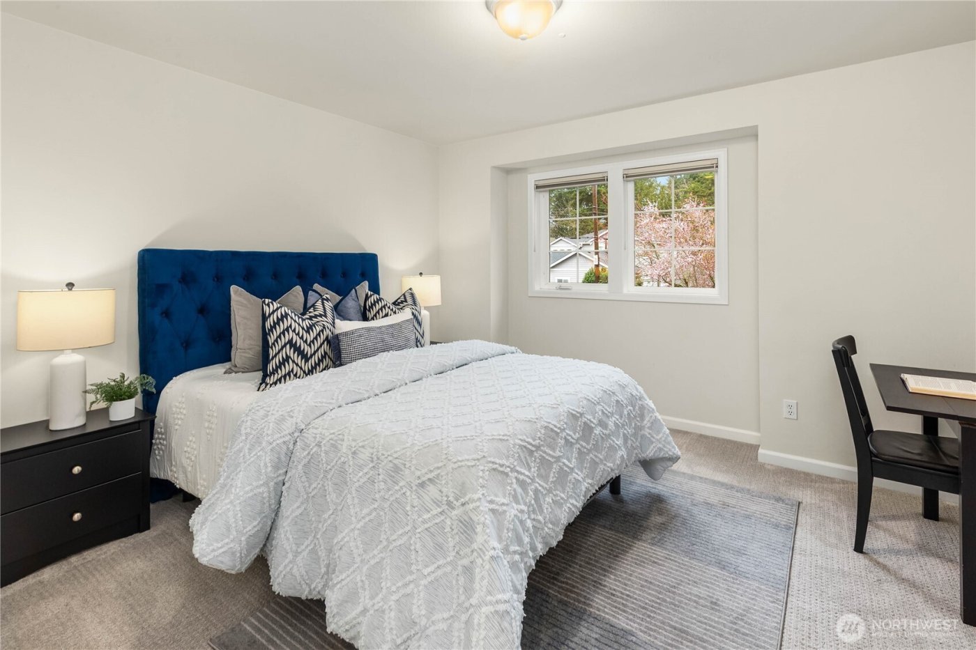 8841 SE 37th Street , Mercer Island, WA 98040